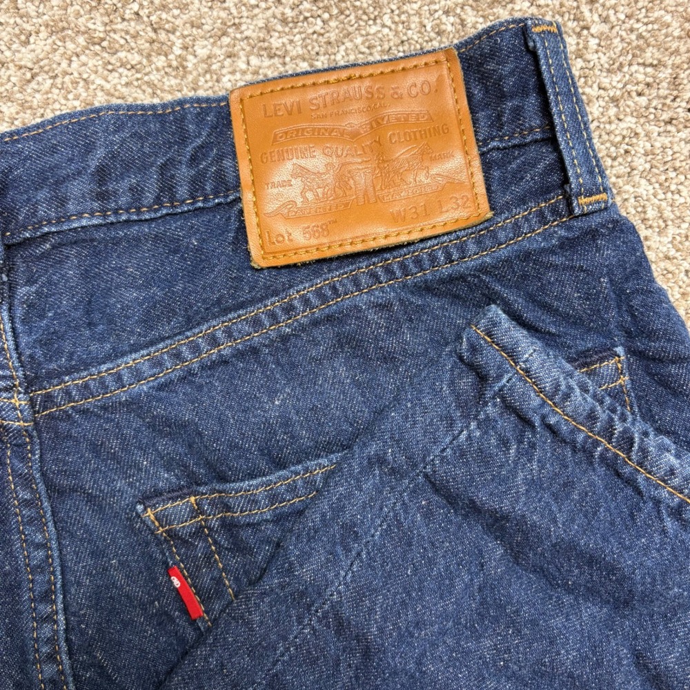 Levi's Premium 568 Stay Loose Jeans Mens 31x30 Dark Indigo Blue Linen Blend